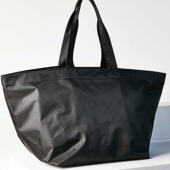 NWOT Urban Outfitters Black Nylon oversize tote - Picture 2 of 6